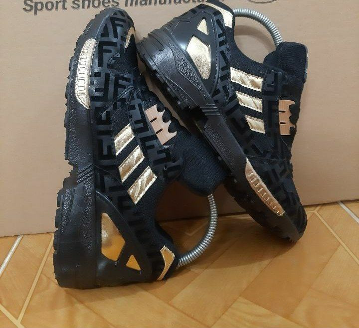 کتونی آدیداس زدیکس ۸۰۰۰ مدل Adidas zx8000- عمده- کارتن 10 جفتی